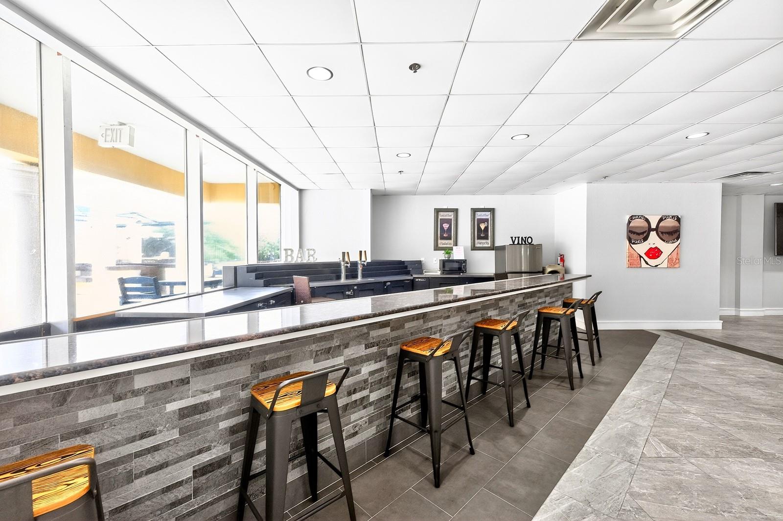 METROPOLITAN/LK EOLA - Residential