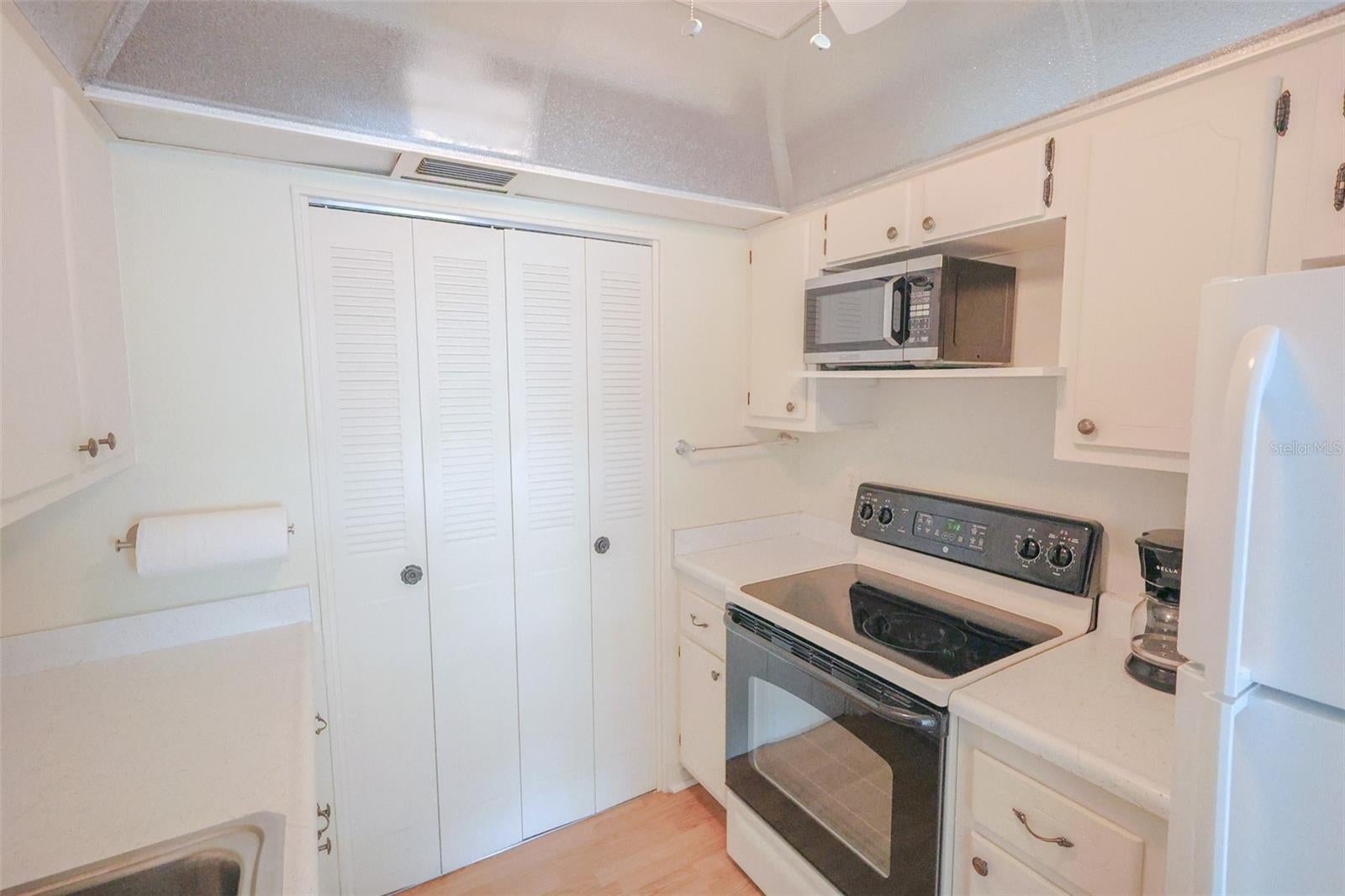 1235 S HIGHLAND AVENUE 4-306