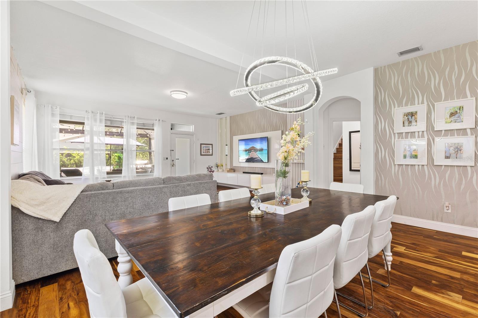 LAKES OF WINDERMERE PH 1 - Residential