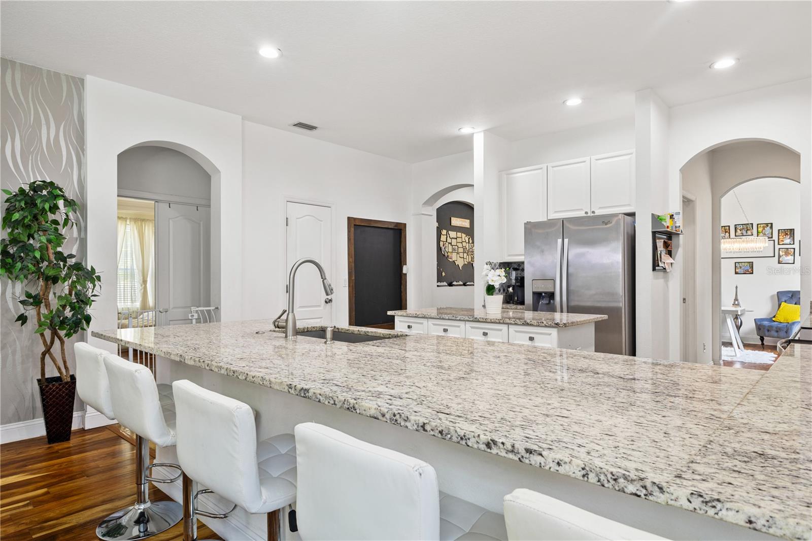LAKES OF WINDERMERE PH 1 - Residential