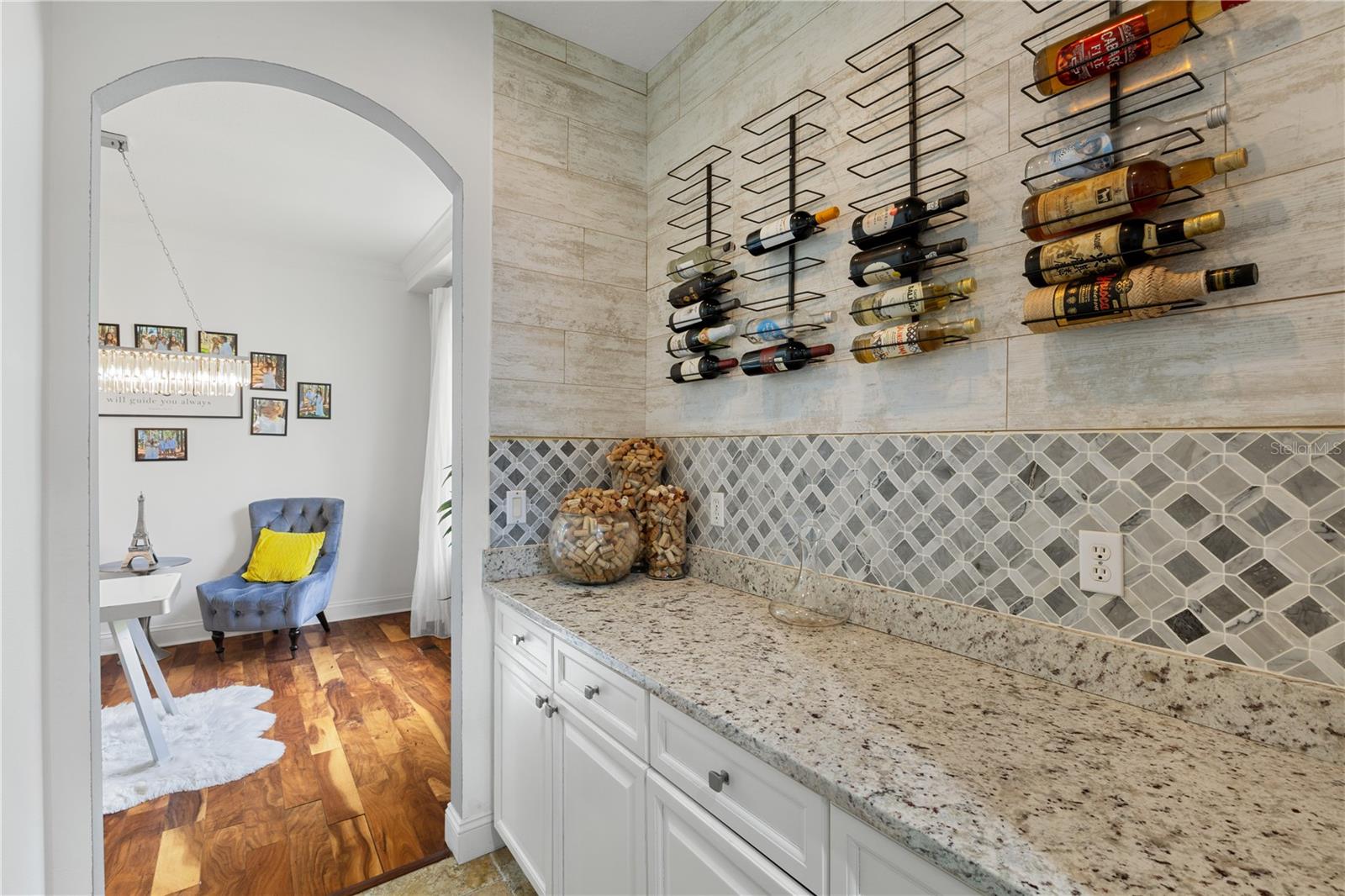 LAKES OF WINDERMERE PH 1 - Residential