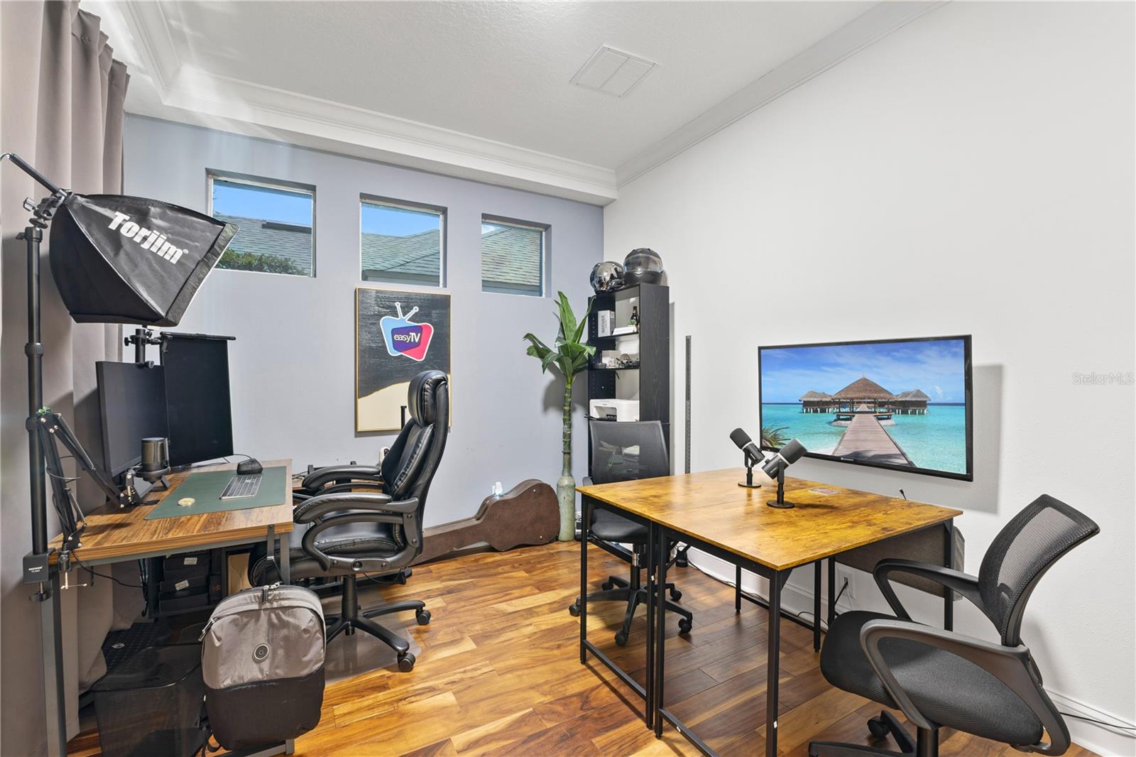 LAKES OF WINDERMERE PH 1 - Residential