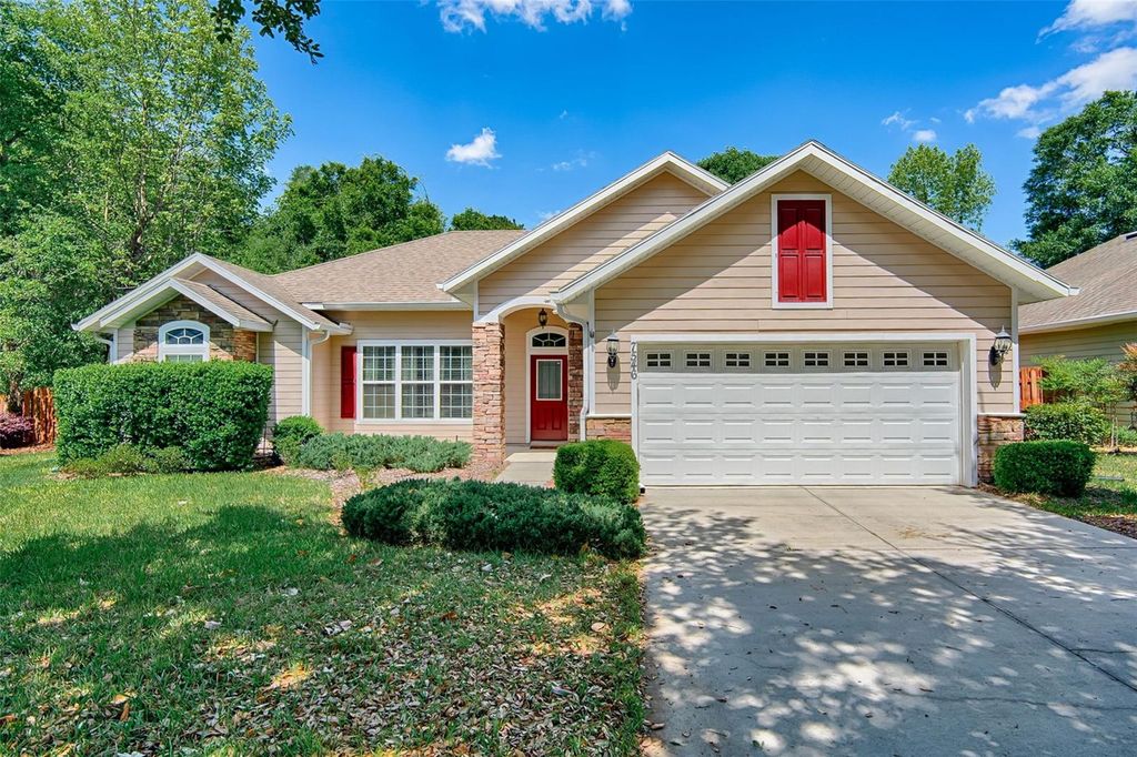 Photo of 7546 SW 90 Drive, Gainesville, FL 32608 (MLS # GC539531)