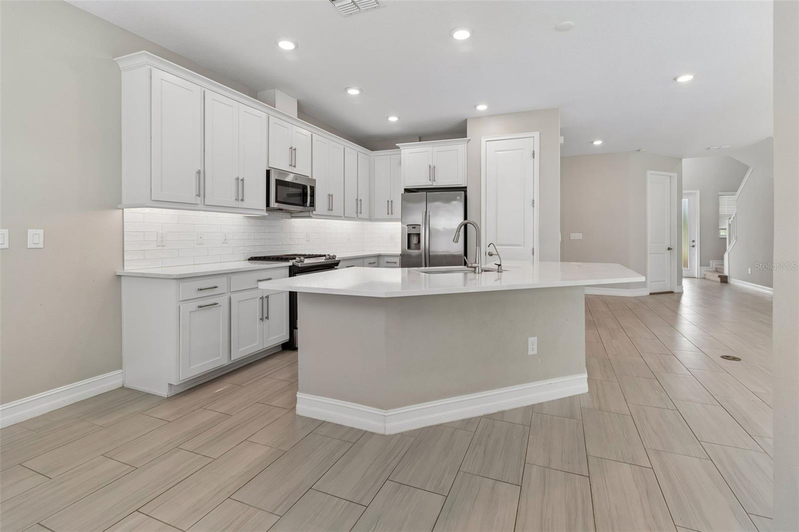 ESTANCIA PH 4 - Residential