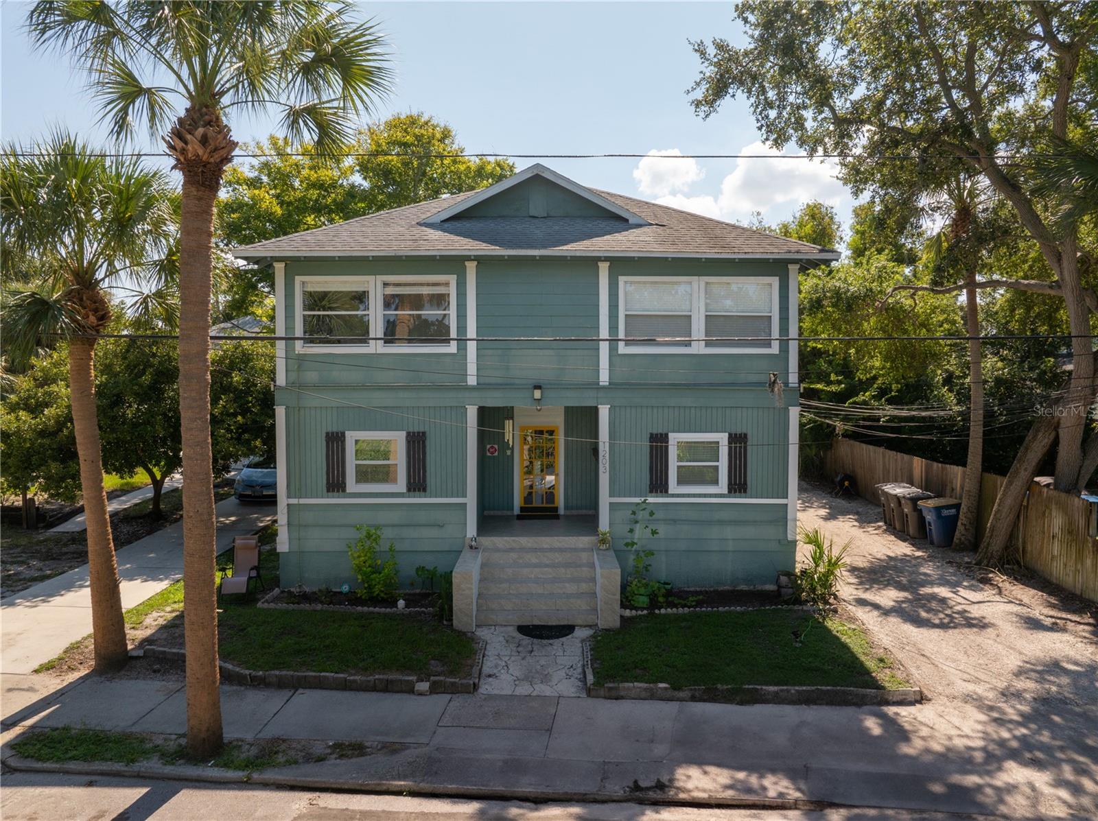 1203 N OSCEOLA AVENUE