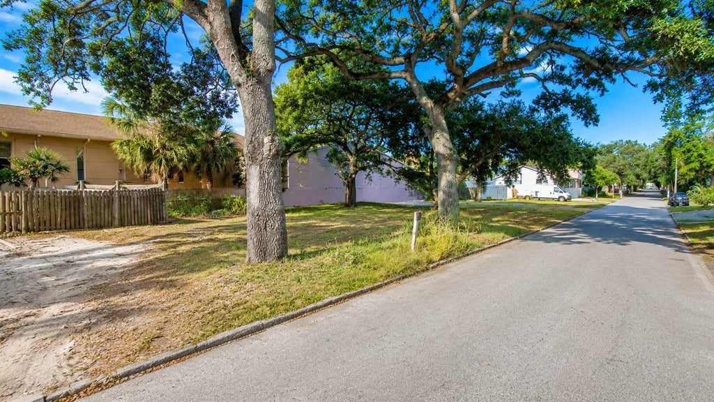 Photo of 1795 17th Street S, St Petersburg, FL 33712 (MLS # O6439143)