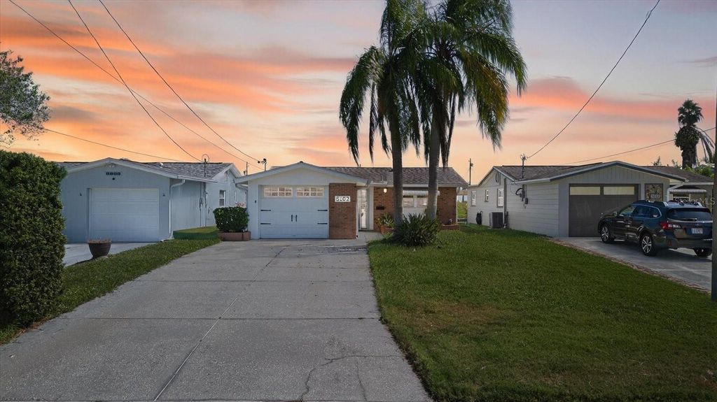 Photo of 5102 Blue Heron Drive, New Port Richey, FL 34652 (MLS # W7879560)