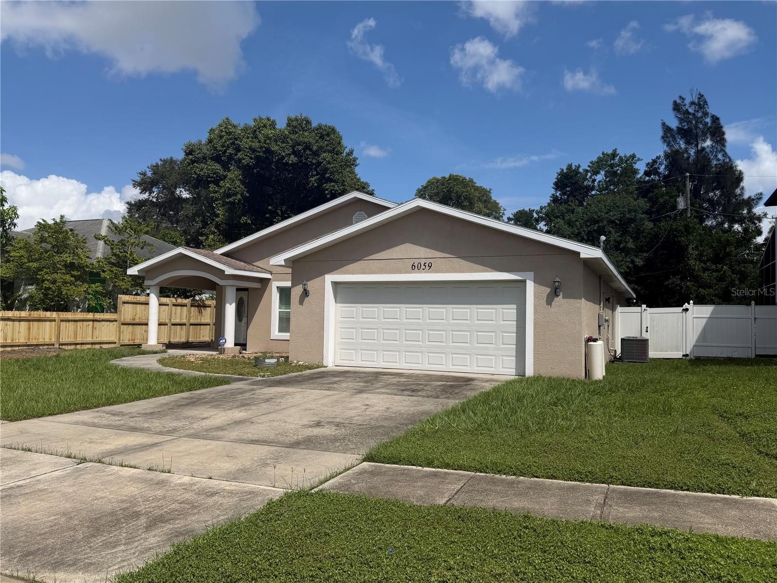 Casas a venda 2 - Jen Dantas 6059 105TH TERRACE N