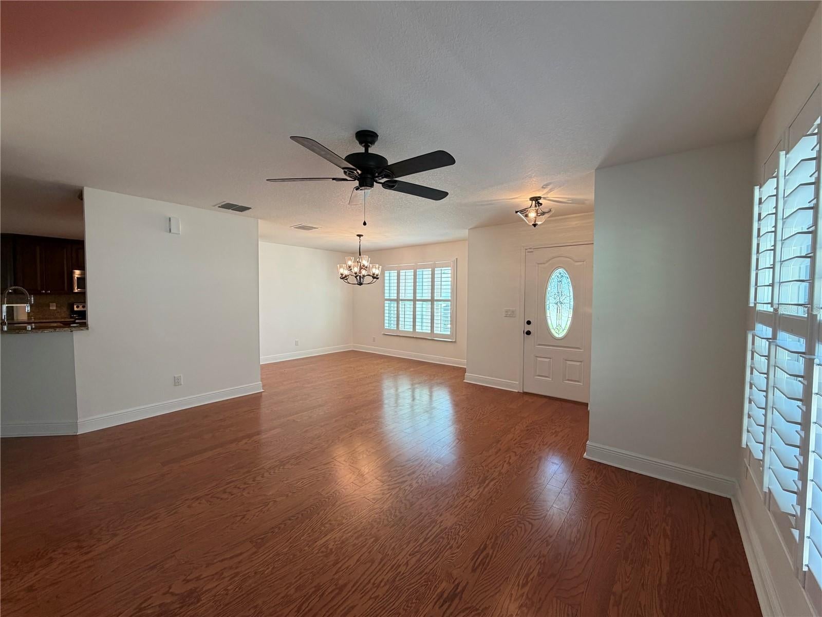 Casas a venda 4 - Jen Dantas 6059 105TH TERRACE N
