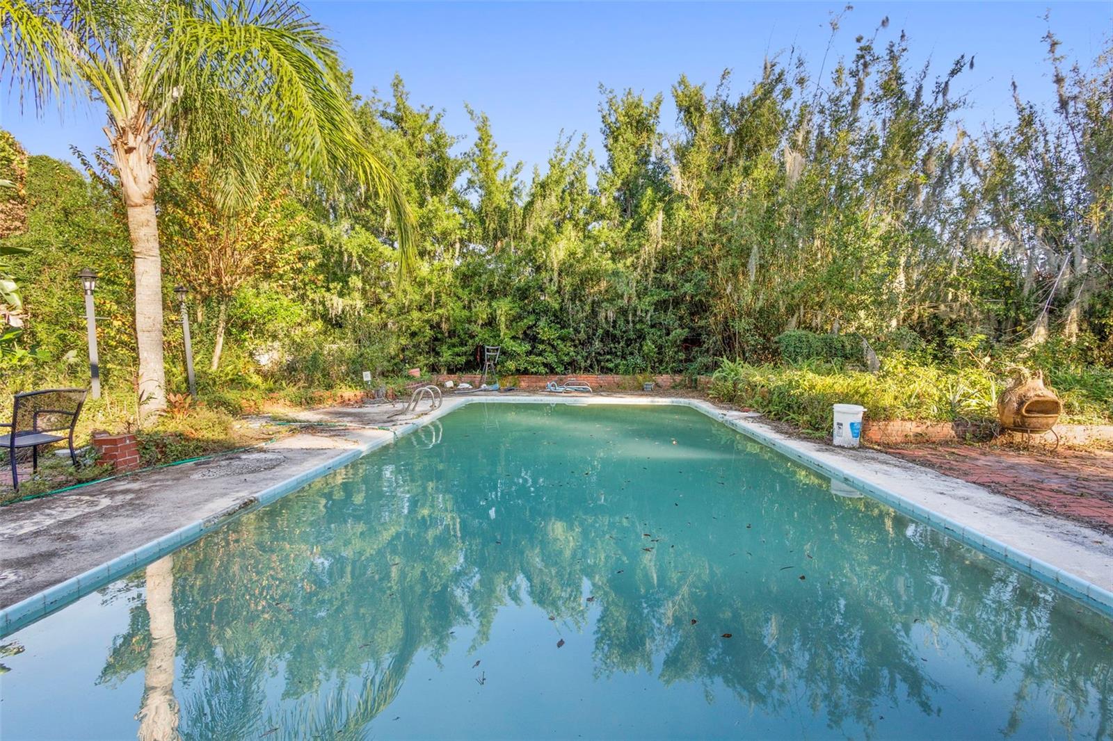 925 N SANS SOUCI AVENUE