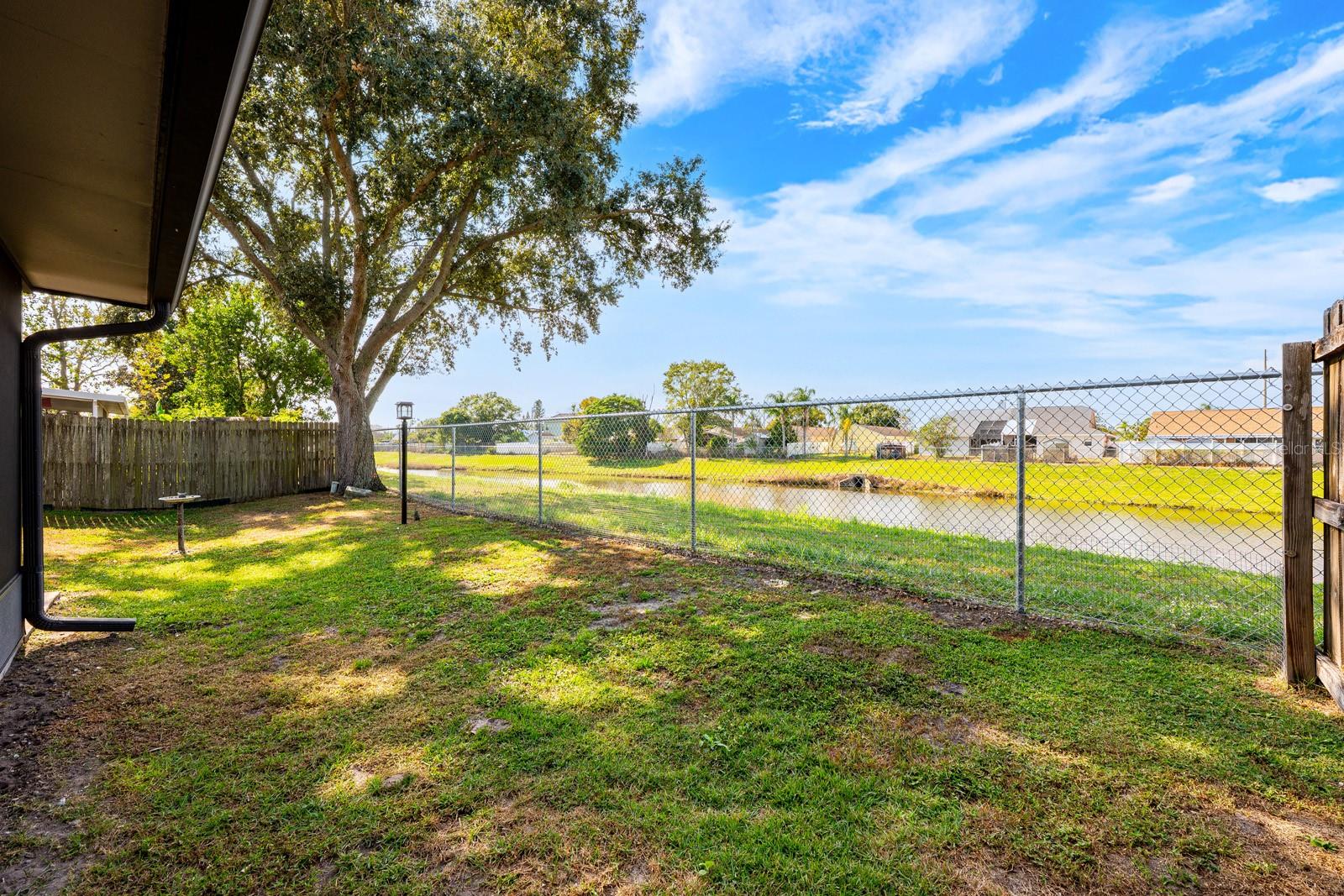 CURRY FORD WOODS - Residential