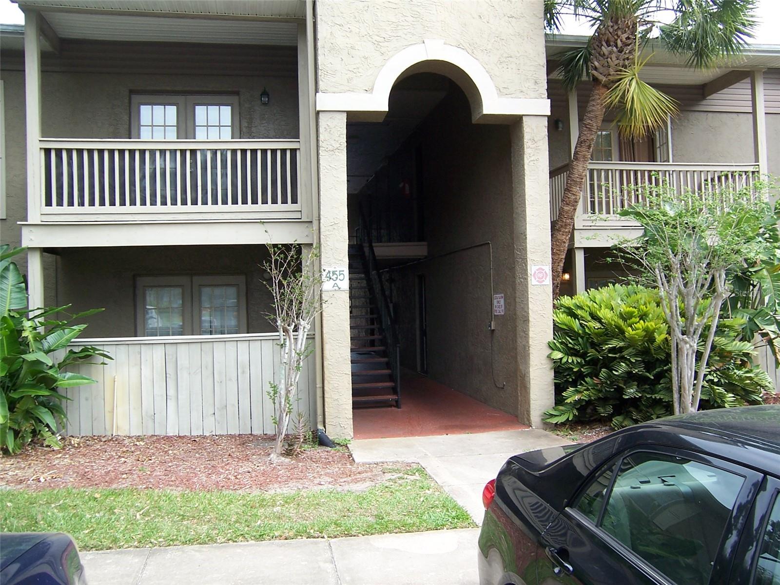 Very nice 2nd floor studio condo in Altamonte and close to shopping, dining, major roadways. No elevators. Located on Wymore Rd near SR 436 and I-4, this unit has a nice balcony which overlooks the courtyard and community pool and comes equipped with a range, dishwasher, microwave, central heat and air.