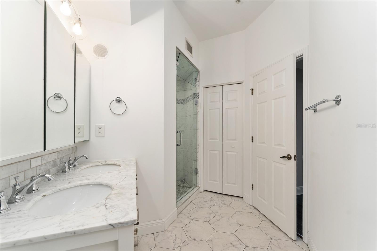 UNION STREET STATION - Residential