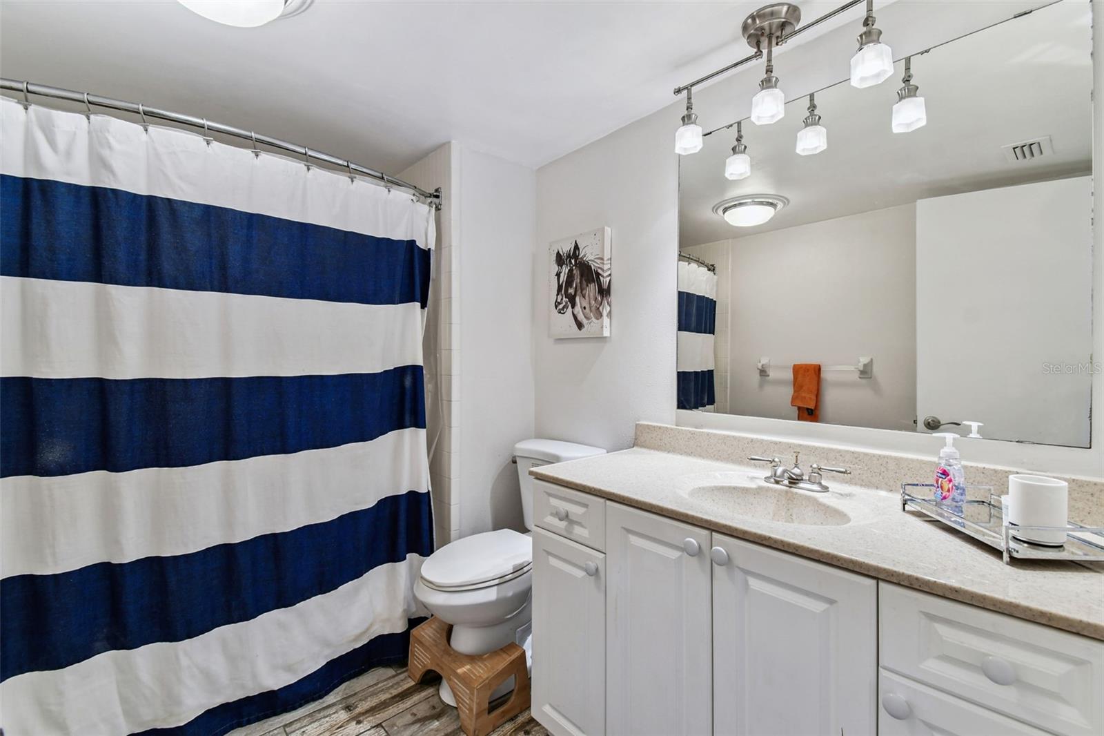 GULF 5000 ASSOC INC CONDO - Residential