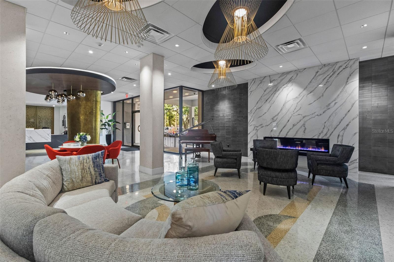 HARBOUR HOUSE CONDO - Residential