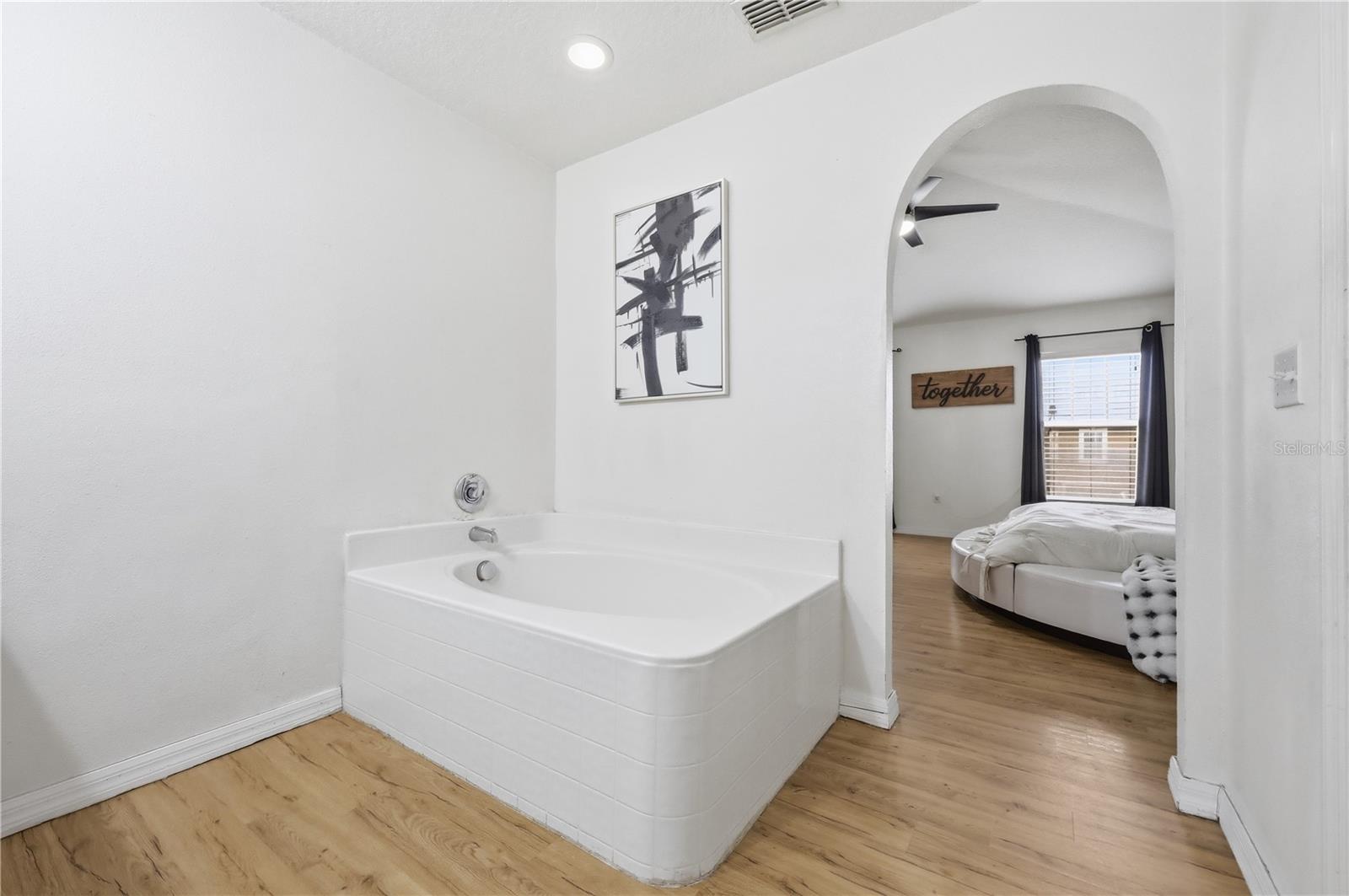 WOODLAND CREEK - Residential