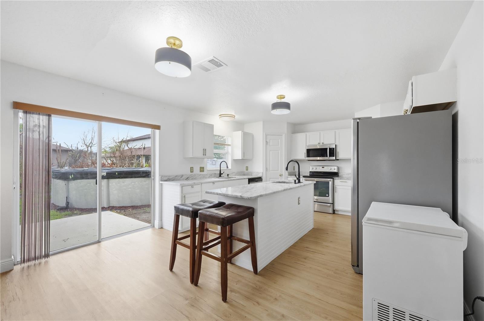 WOODLAND CREEK - Residential