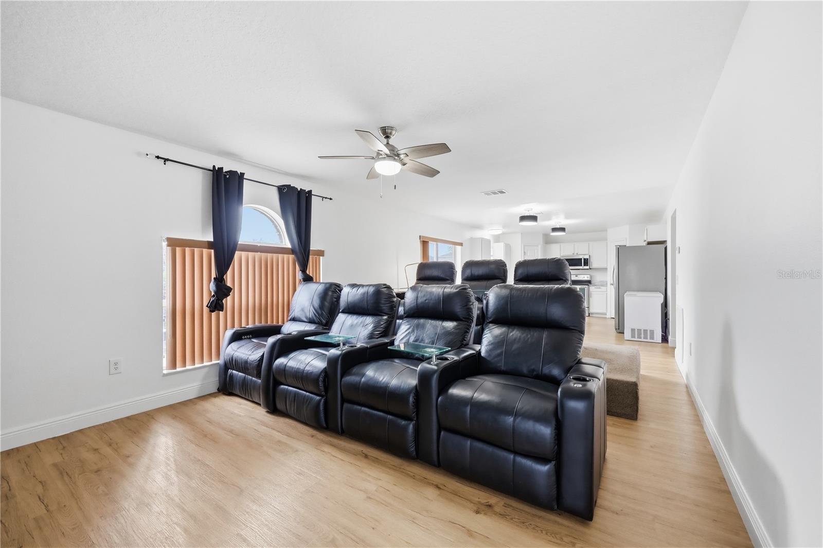 WOODLAND CREEK - Residential