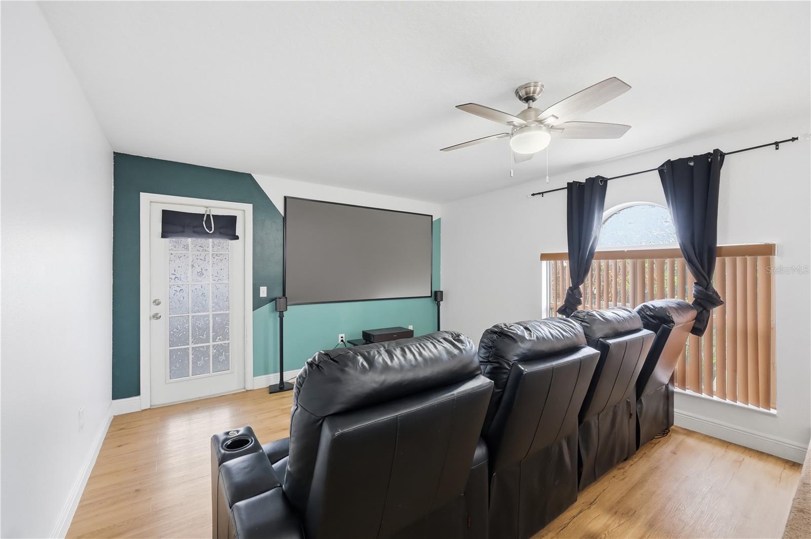 WOODLAND CREEK - Residential