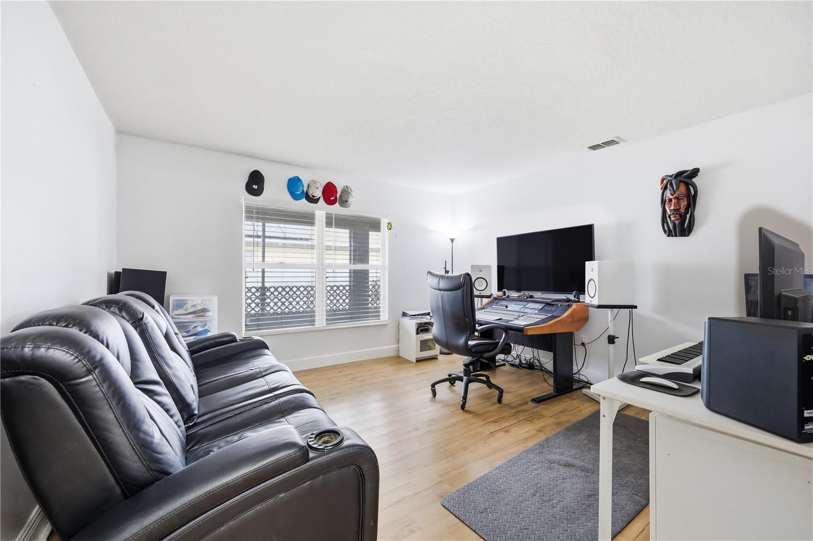 WOODLAND CREEK - Residential