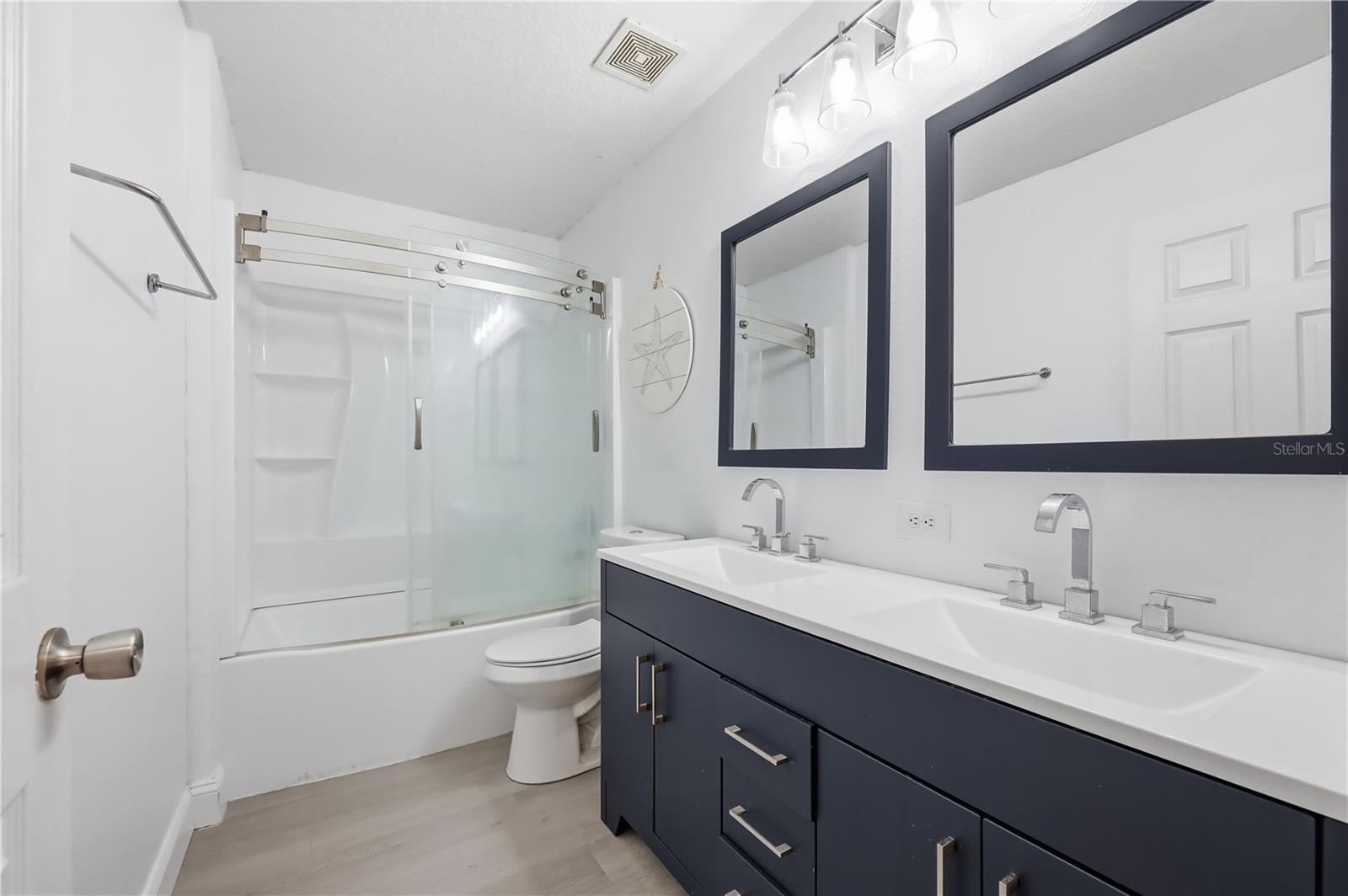 WOODLAND CREEK - Residential