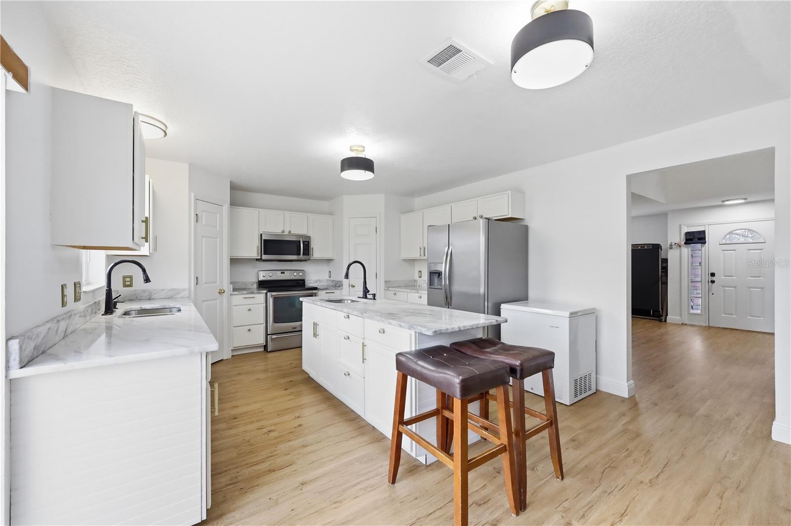 WOODLAND CREEK - Residential