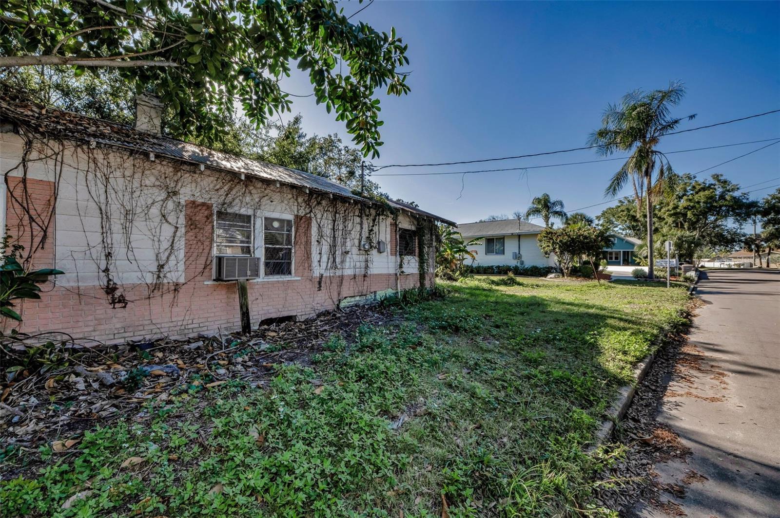 NORTHRUP CLARK - Residential