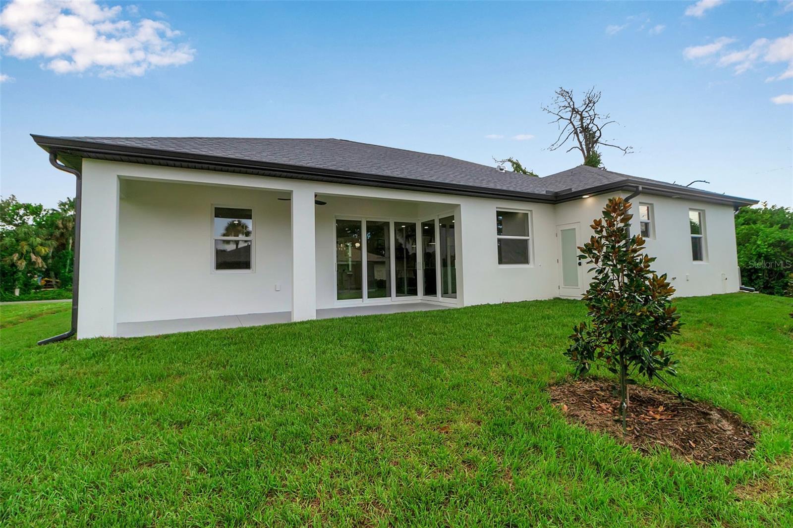 SOUTH VENICE - Residential