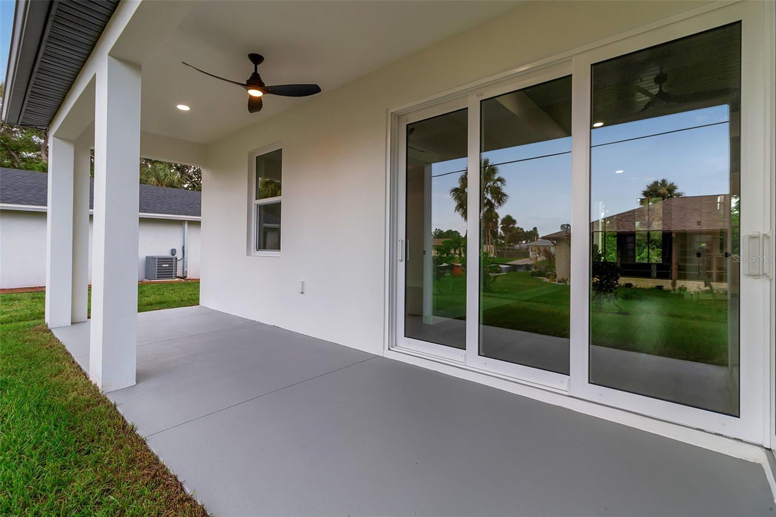 SOUTH VENICE - Residential