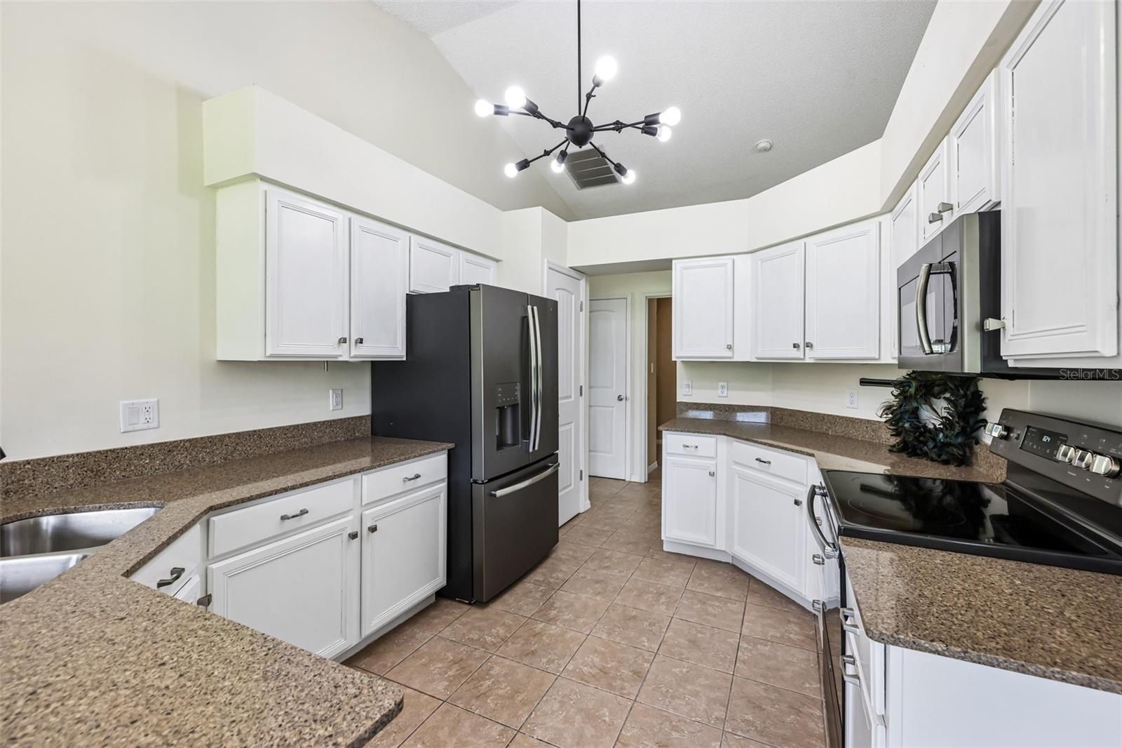 PLANTATION AT LEESBURG GLEN EAGLE VILLAGE TR A-E - Residential
