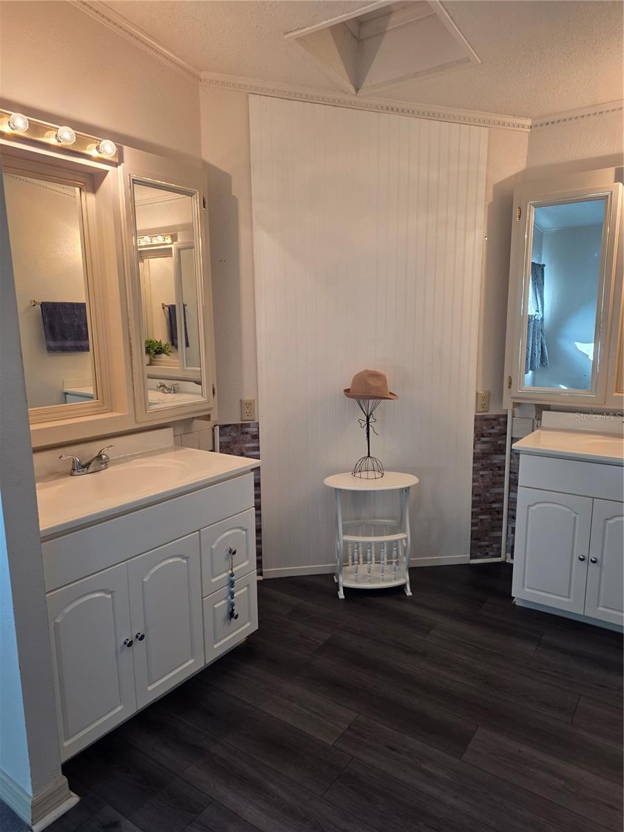 ZELLWOOD STATION COOP MH PARK - Residential