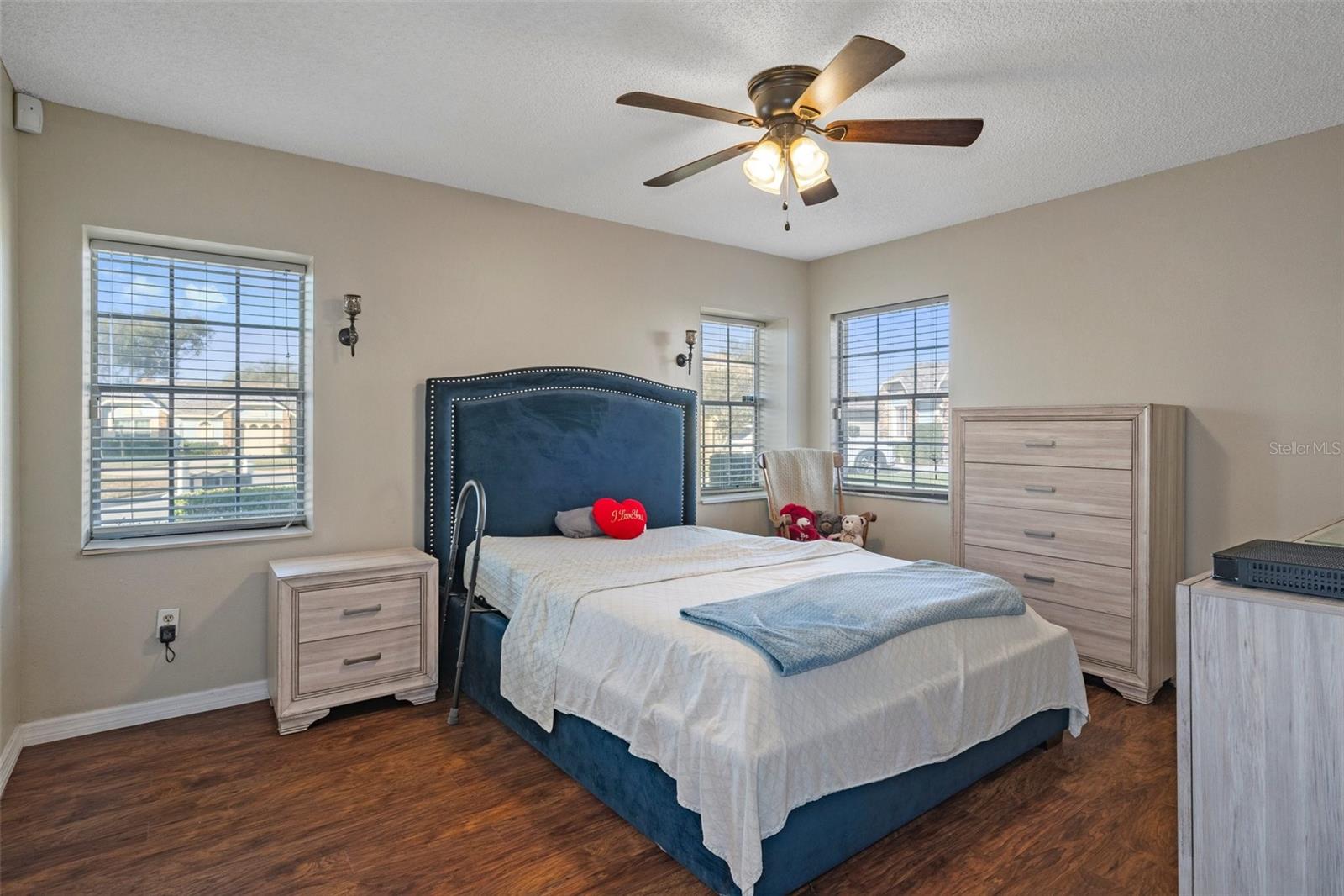 CEDARWOOD VILLAGE CONDO 01 - Residential