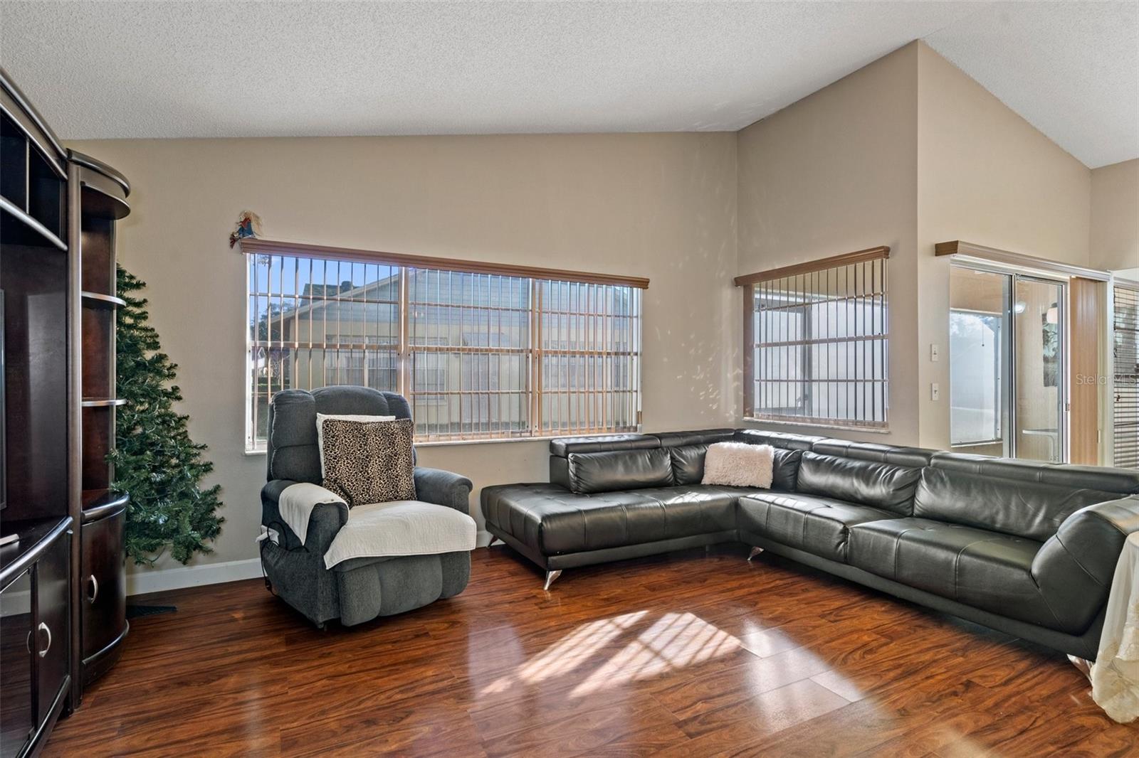 CEDARWOOD VILLAGE CONDO 01 - Residential