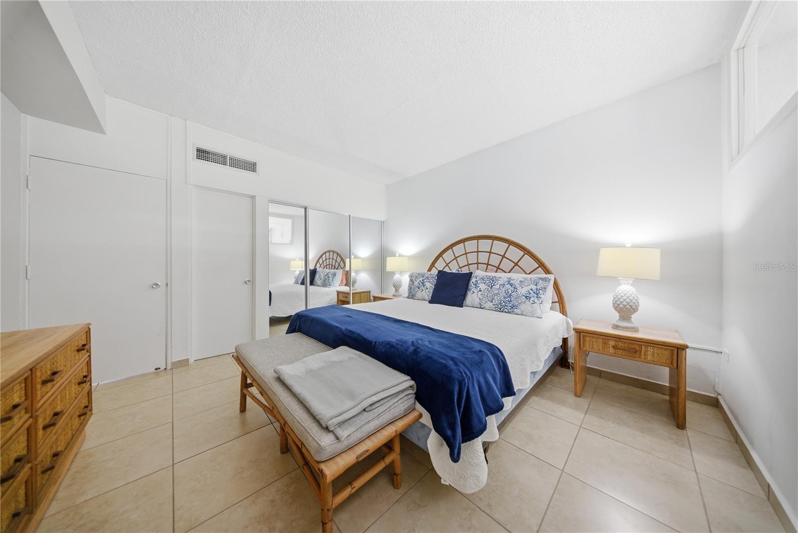 BEACH VILLAGE - Residential