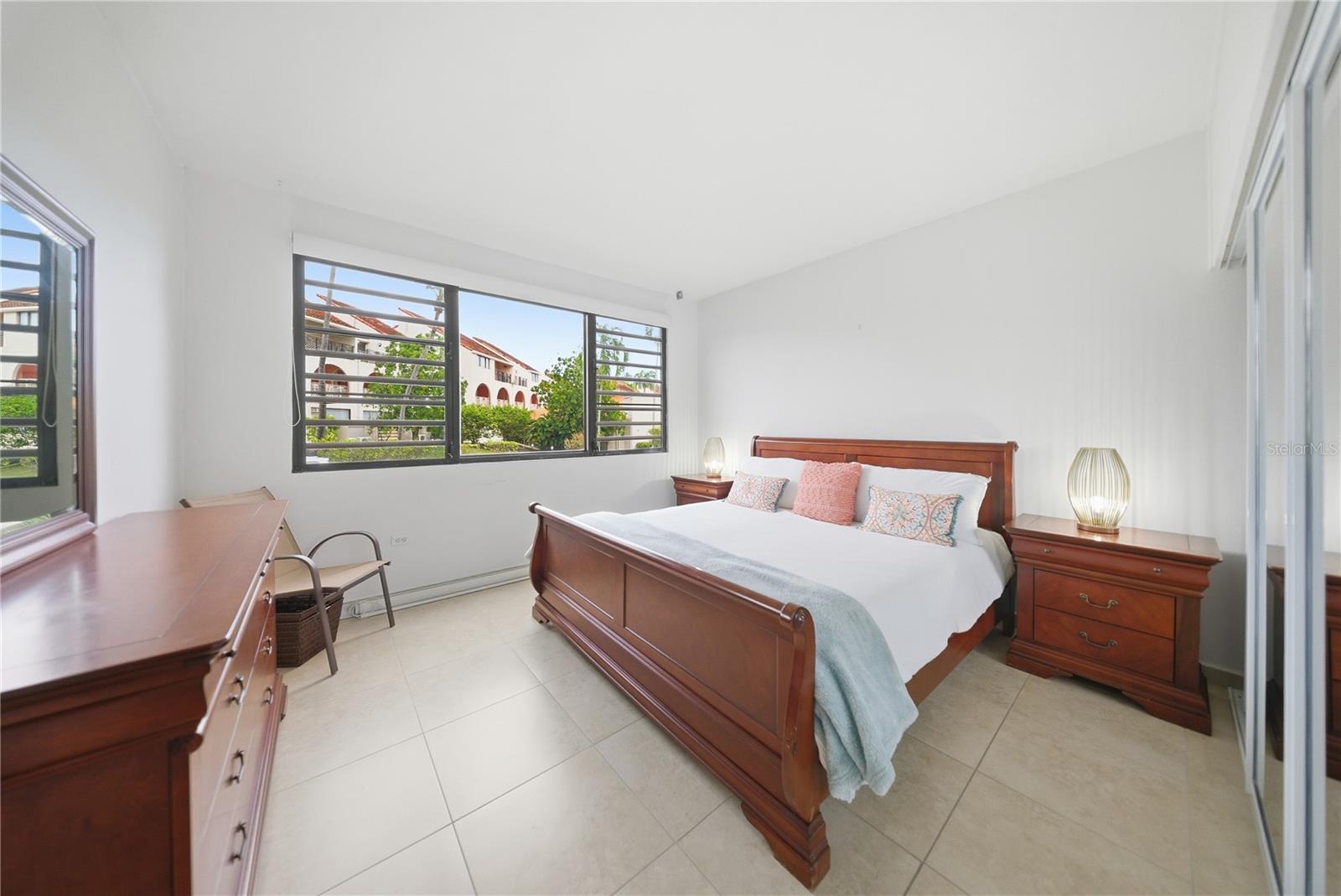 BEACH VILLAGE - Residential