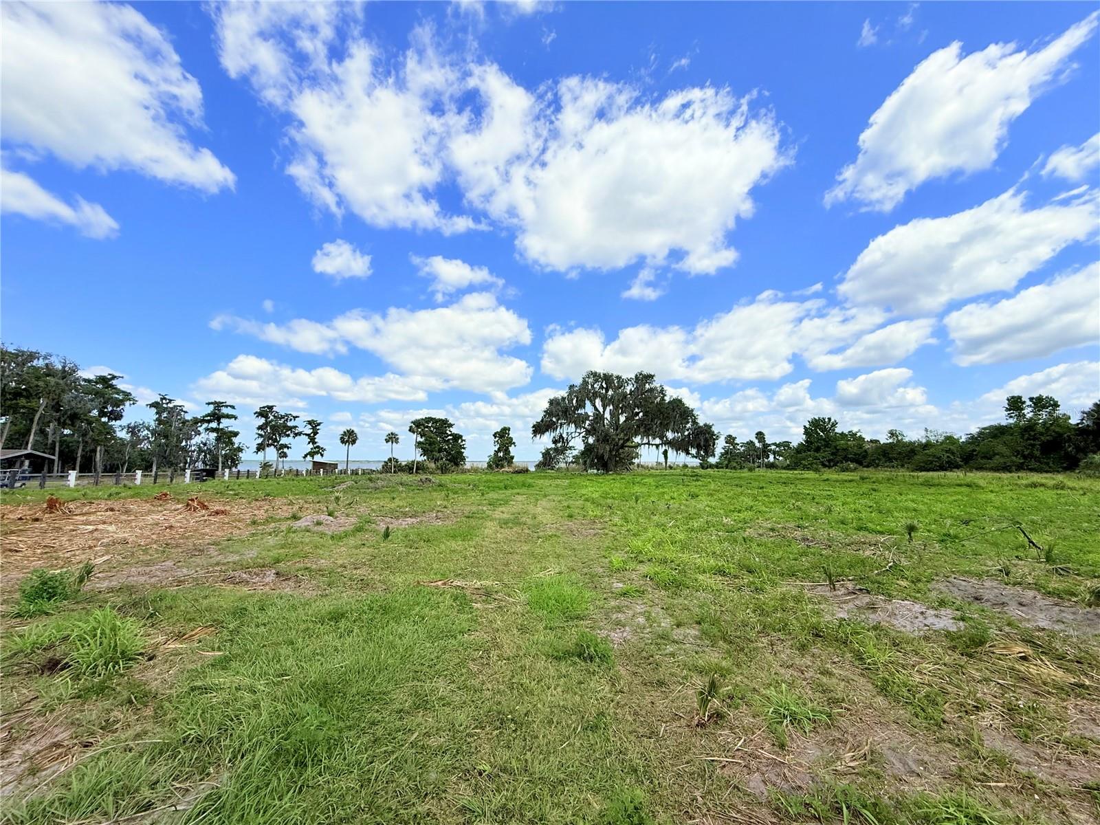 KINGS LANDING AT LAKE JESSUP - Land