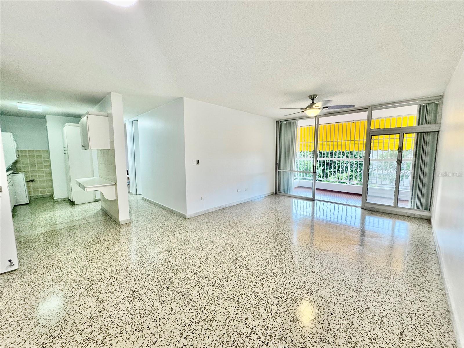 Chic & Renovated 3-Bedroom Apartment in Guaynabo’s Parques de San Patricio II – $2,000/month
Your perfect rental awaits! This freshly renovated, spacious 3-bedroom apartment blends modern comfort with prime Guaynabo convenience. Located in the sought-after Parques de San Patricio II condo, this move-in-ready gem offers a clean space in the heart of Guaynabo —all just minutes from San Patricio Plaza, top schools, and major highways.
UNIT HIGHLIGHTS:
* 3 Bedrooms (Including Master Suite!)
- Primary bedroom with walk-in closet and private full bathroom—your personal retreat!
- Two additional bedrooms (perfect for family, roommates, or a home office) + shared full bathroom.
* Open-Concept Living & Dining
- Bright, airy space with balcony access—ideal for morning cafecito or evening unwind time.
* 1 Parking Space
- No more parking headaches—your spot is waiting!
* Bonus Features:
- Generator — lights up the common areas of the condominium
- Water Cistern — building community water supply.
LOCATION PERKS:
Guaynabo = Convenience + Luxury.
* Safe, walkable neighborhood with everything nearby.
You’re steps away from:
- San Patricio Plaza (shopping, dining, movies!).
- Quick access to Expreso José de Diego & PR-22**—15 mins to **San Juan, Dorado, or Miramar**.
- Top-rated schools & universities (great for families!).