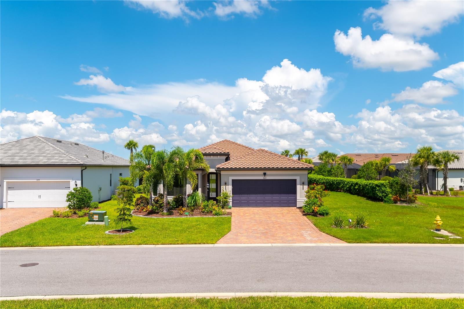 7683 SUMMERLAND COVE