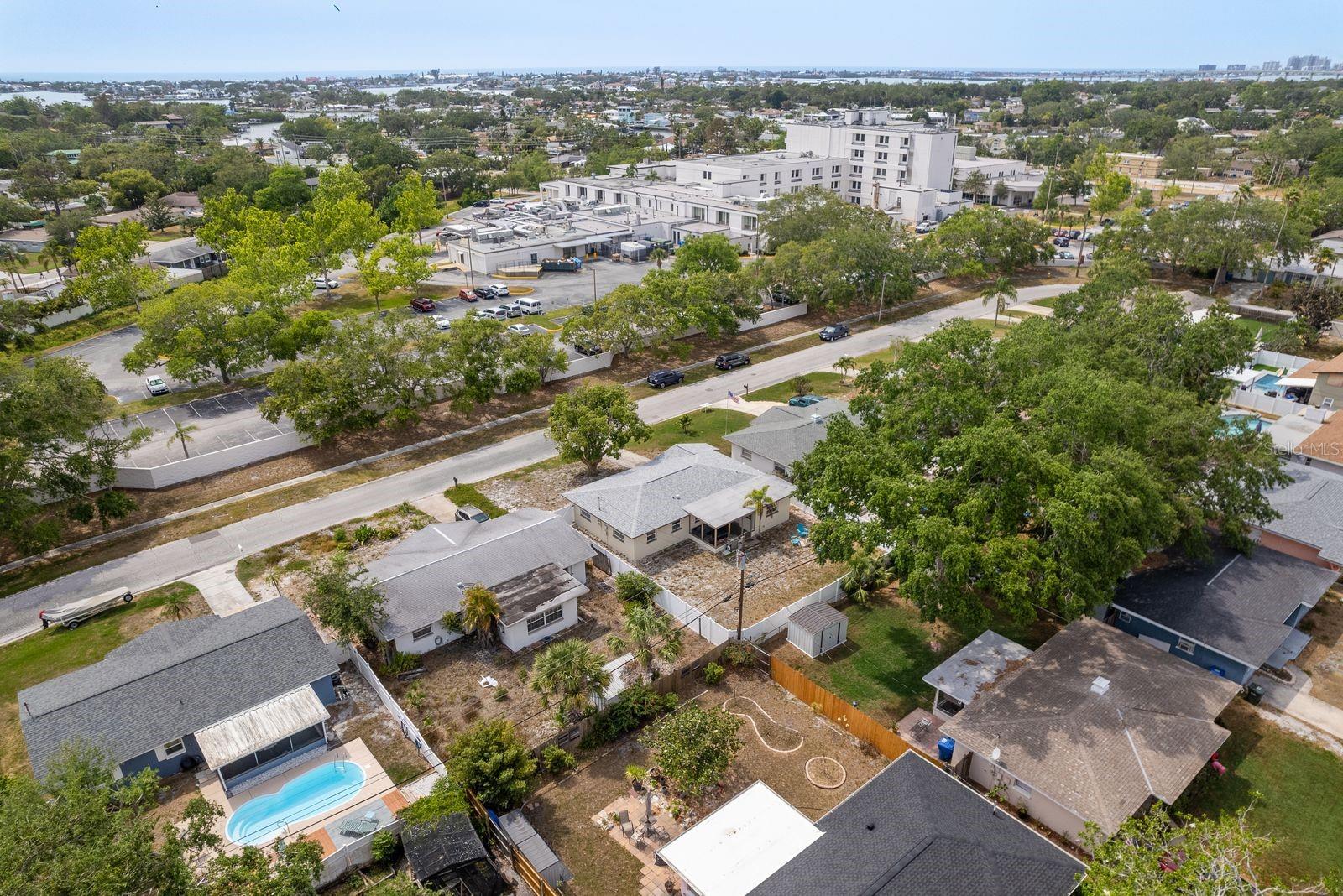 HARBOR HEIGHTS MANOR - Residential