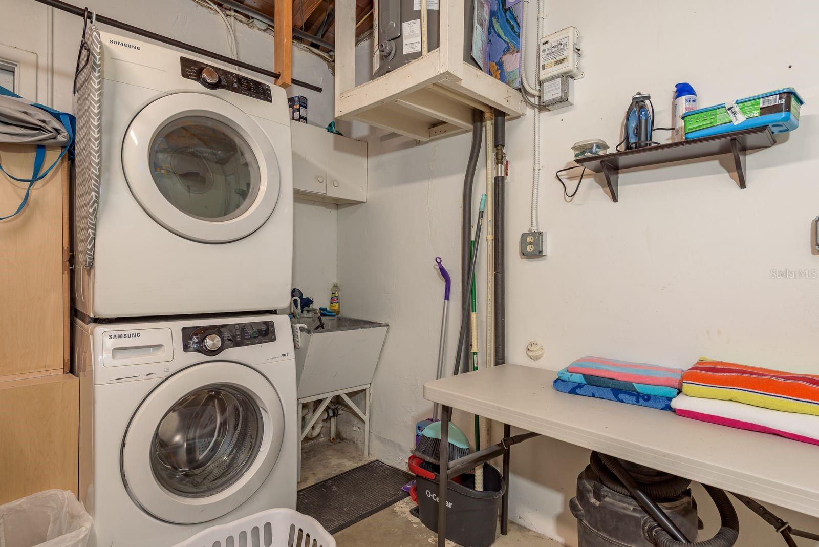 HARBOR HEIGHTS MANOR - Residential