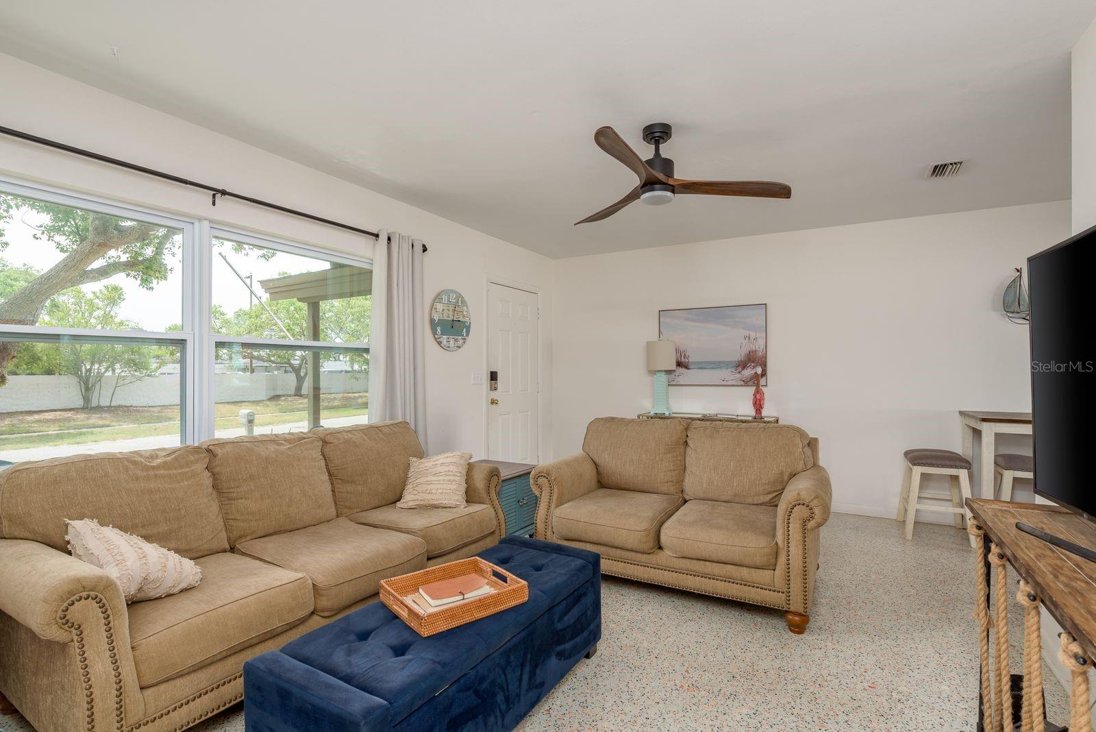 HARBOR HEIGHTS MANOR - Residential