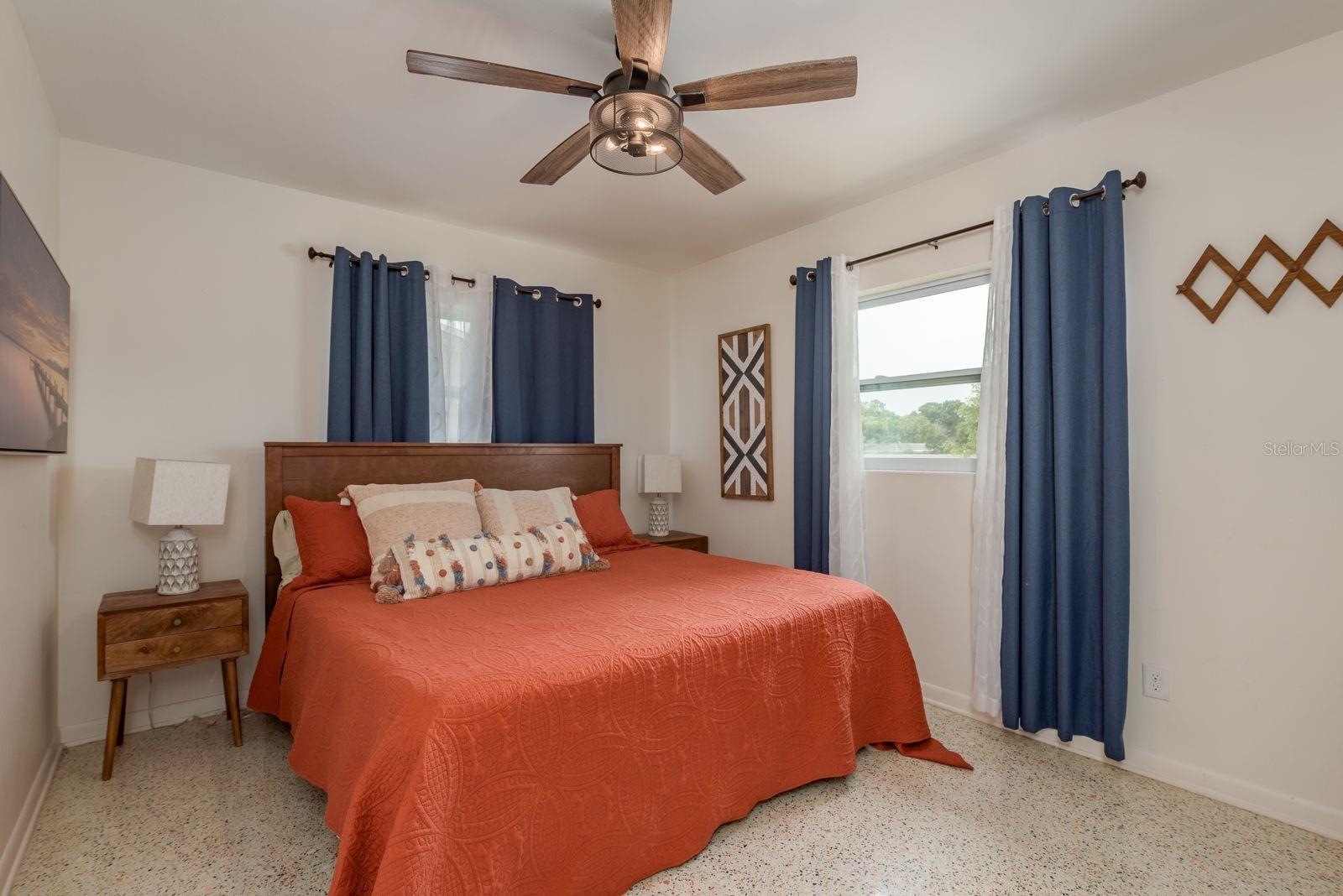 HARBOR HEIGHTS MANOR - Residential