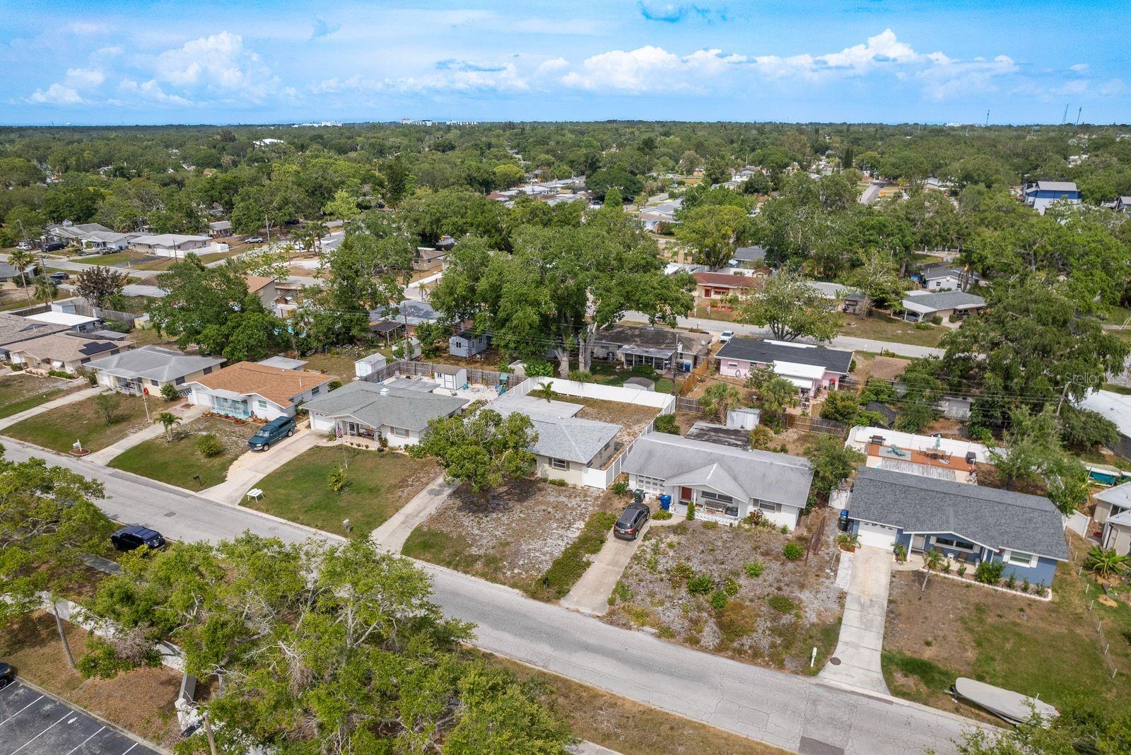 HARBOR HEIGHTS MANOR - Residential