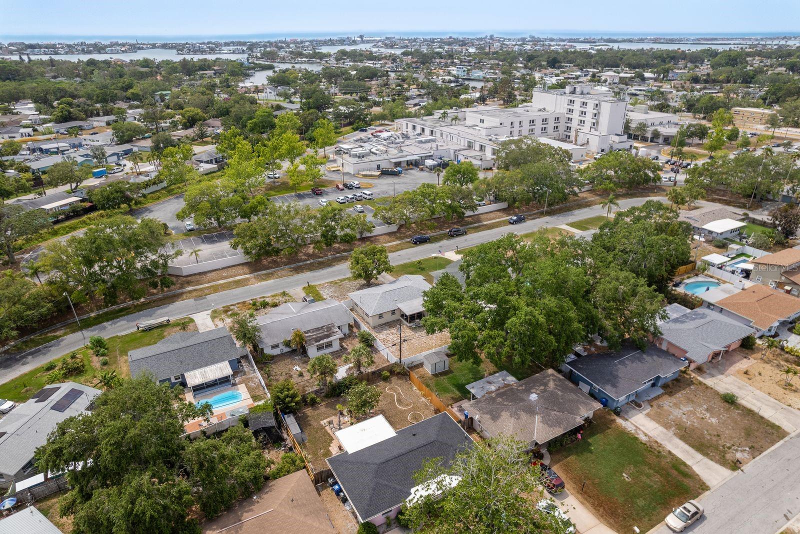 HARBOR HEIGHTS MANOR - Residential