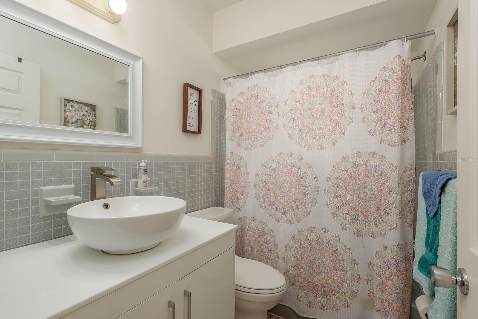 HARBOR HEIGHTS MANOR - Residential