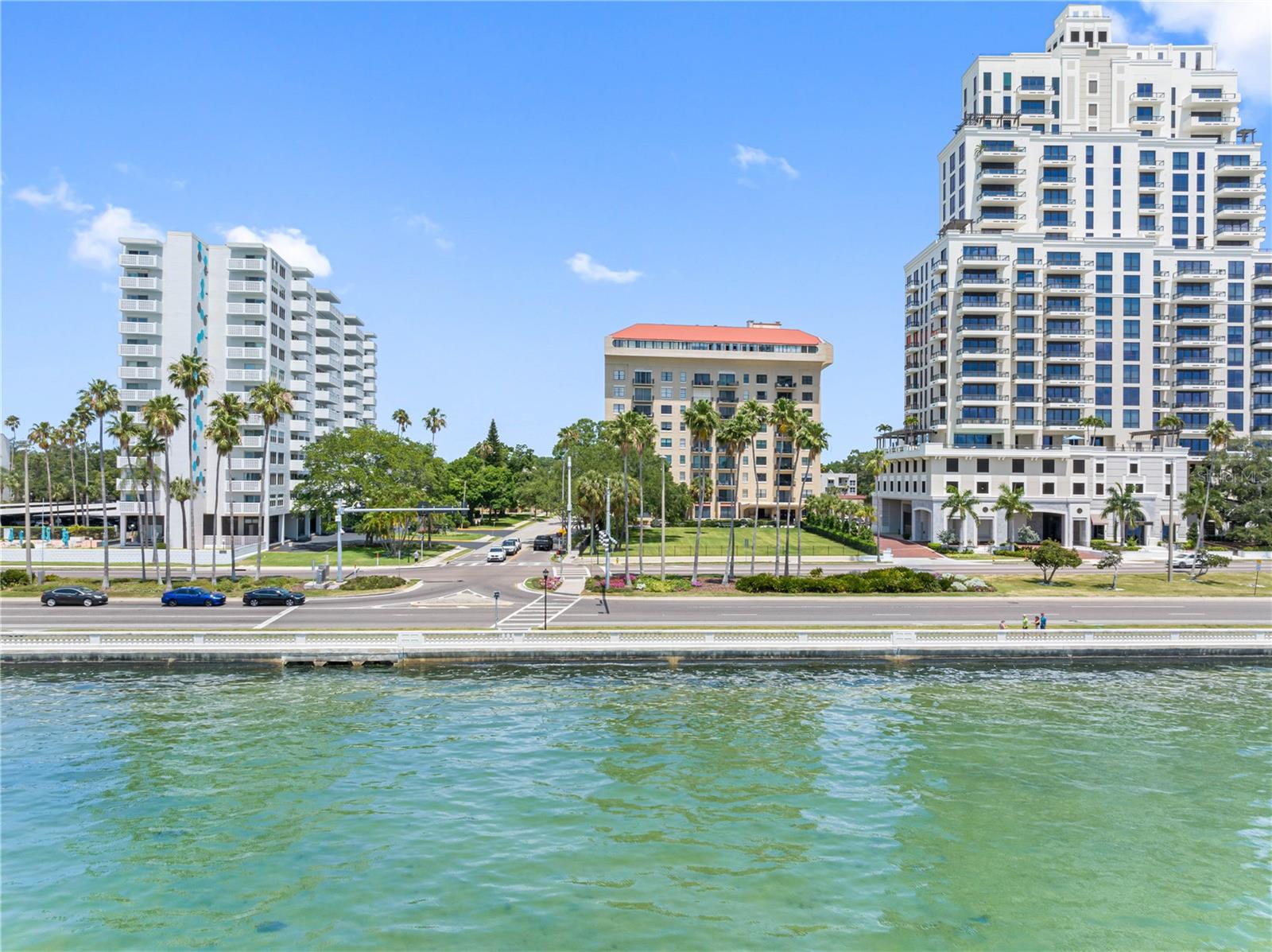 BAYSHORE ROYAL CONDO - Residential