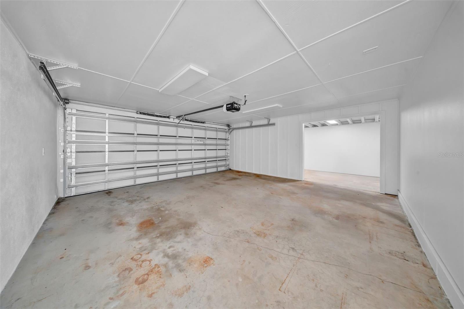 HENDERSON BEACH - Residential