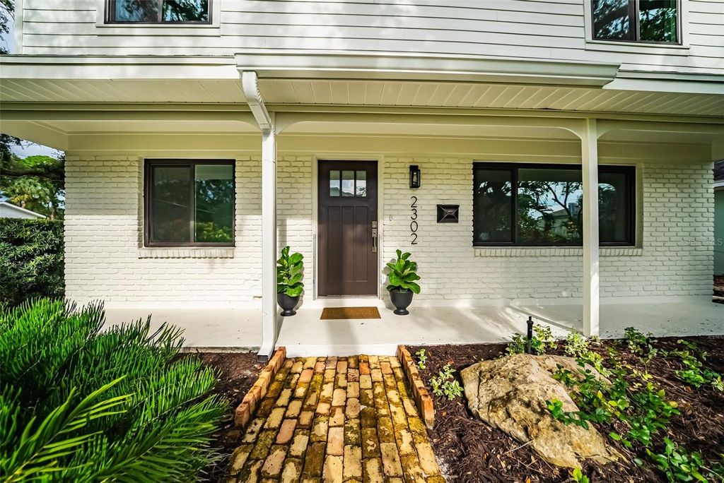 Photo of 2302 S Occident Street, Tampa, FL 33629 (MLS # TB8464019)