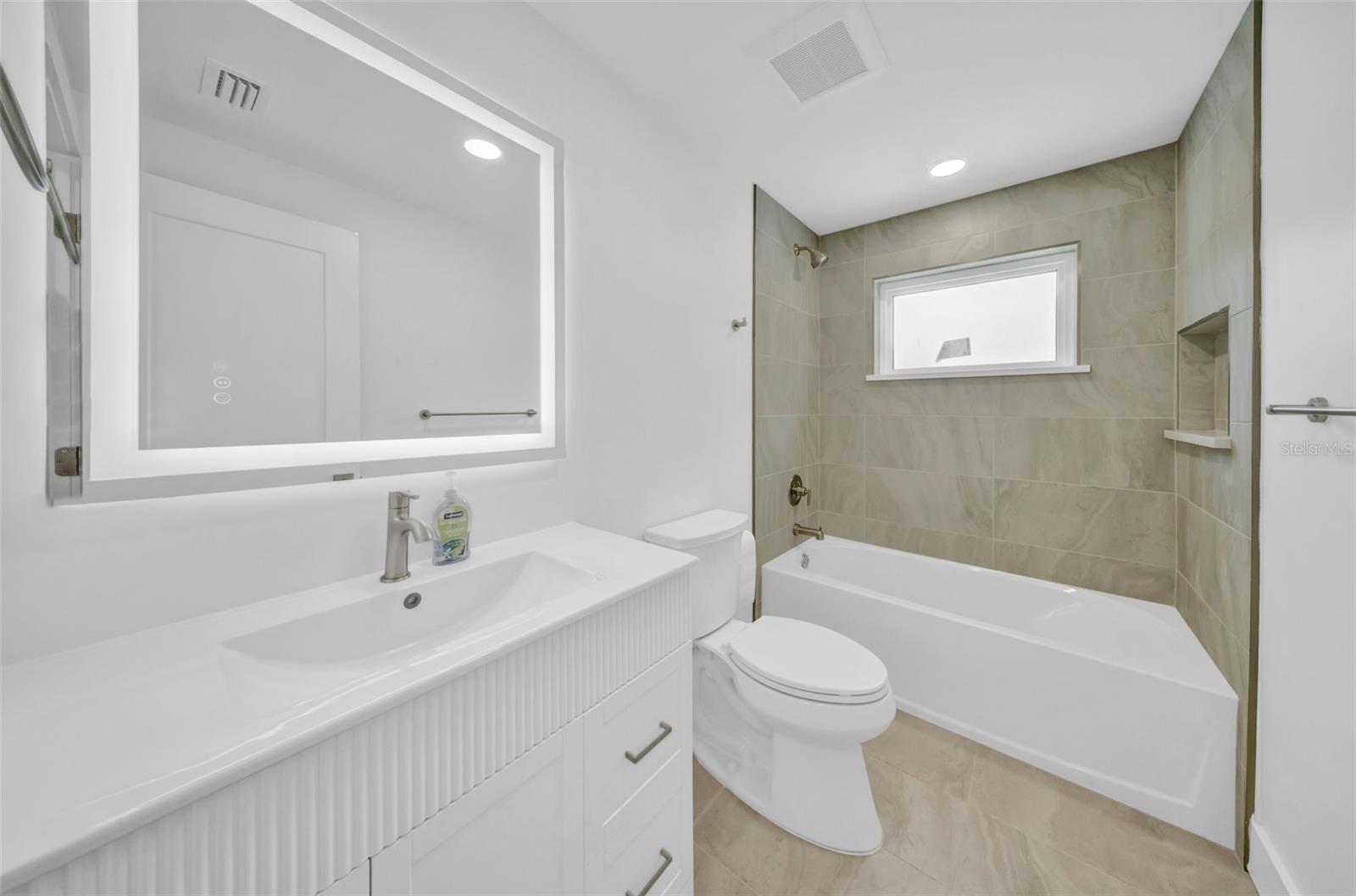 HENDERSON BEACH - Residential