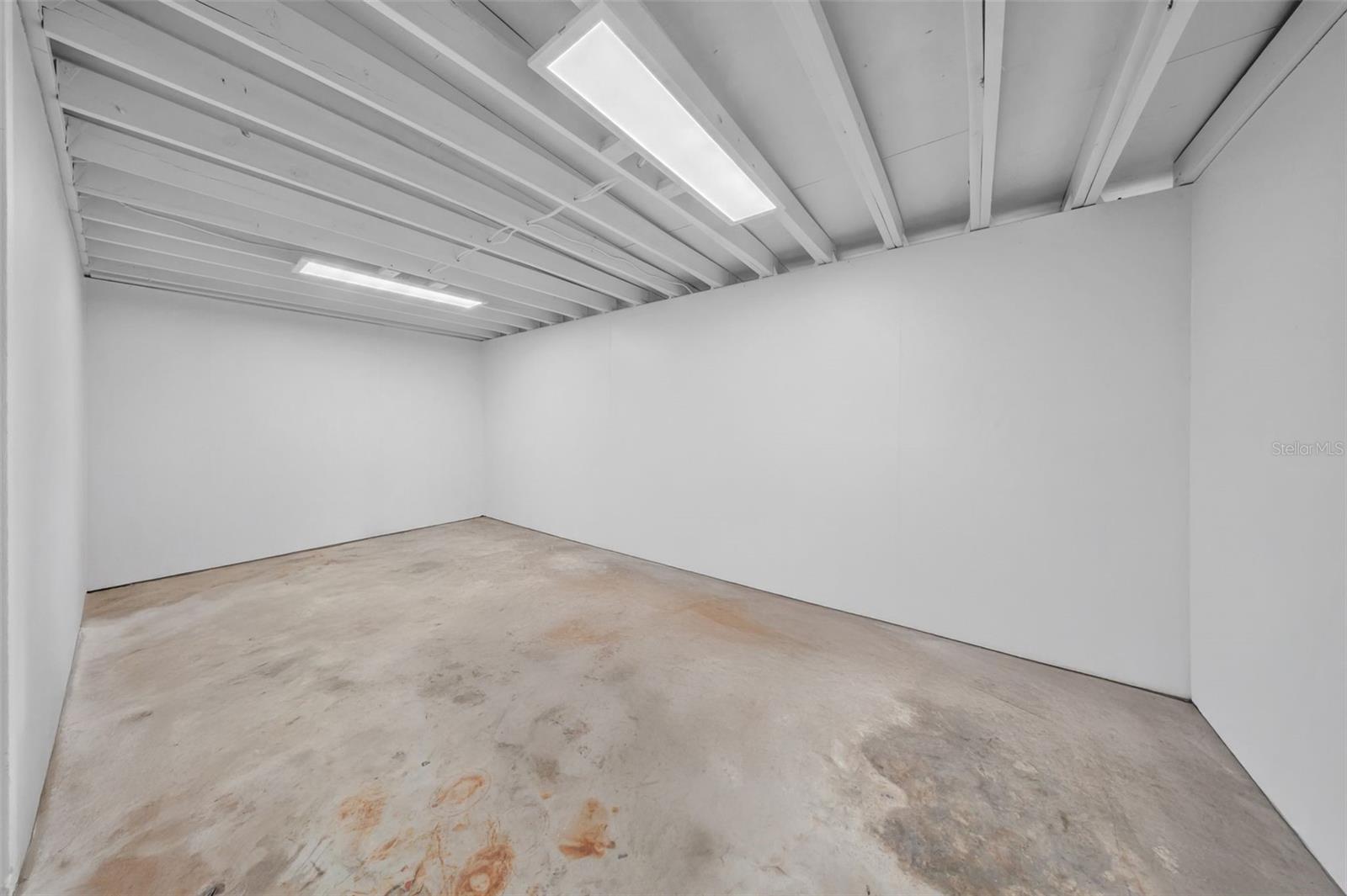 HENDERSON BEACH - Residential